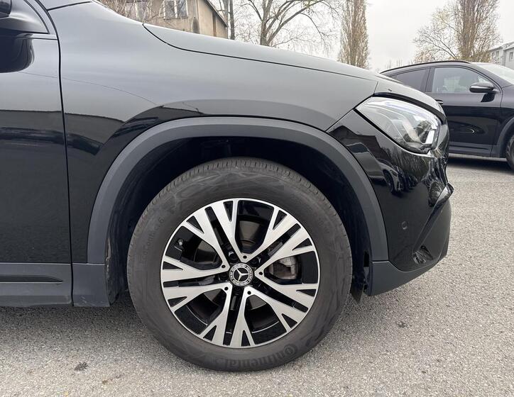 Mercedes-Benz GLA 16