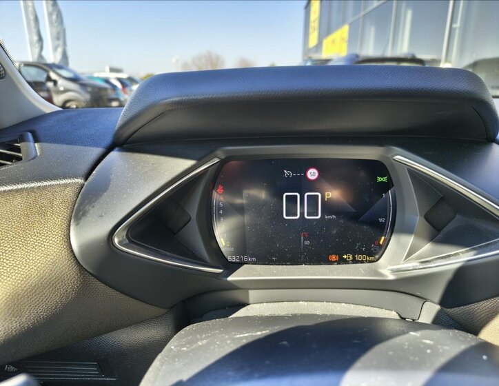 DS Automobiles DS3 Crossback Hatchback 1,2 l 114 kw