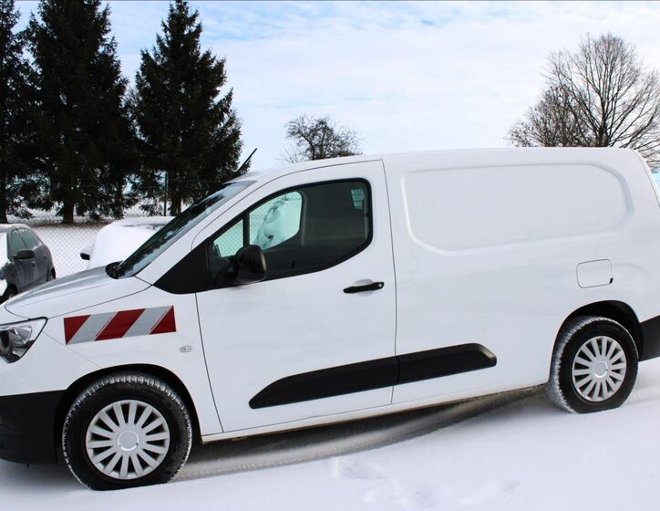 Opel Combo Skříň 1,5 l 96 kw