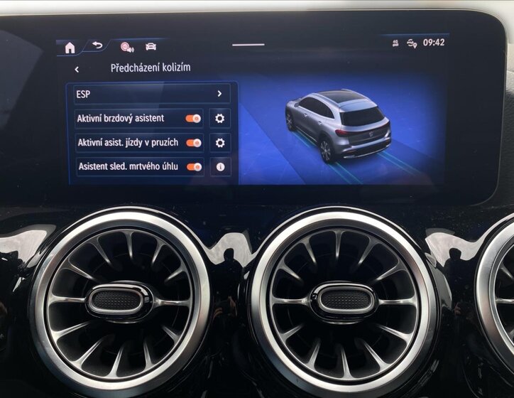 Mercedes-Benz EQA SUV / Terénní 0,0 140 kw