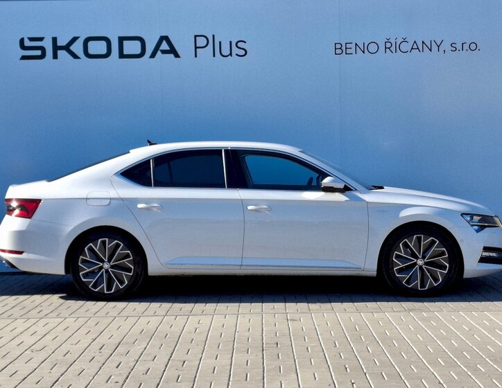 Škoda Superb Sedan / Limuzína 2,0 l 110 kw