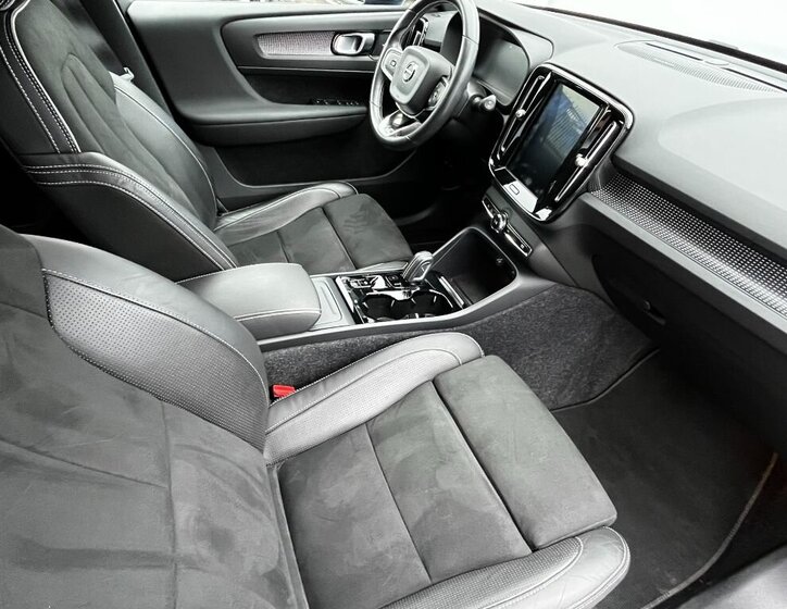 Volvo XC40 SUV 2,0 l 140 kw