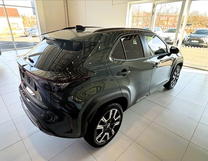 Toyota Yaris Cross SUV 1,5 l 96 kw