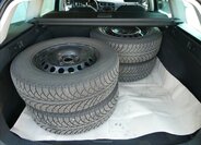 Volkswagen Golf Kombi 1,6 l 81 kw