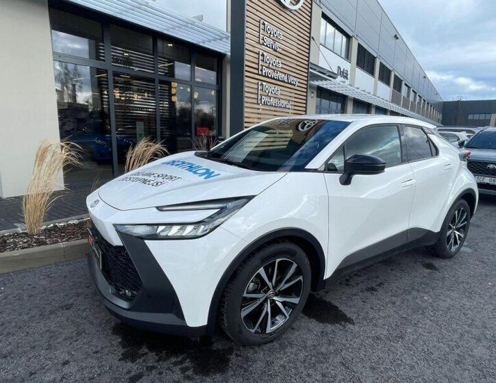 Toyota C-HR SUV / Terénní 1,8 l 98 kw