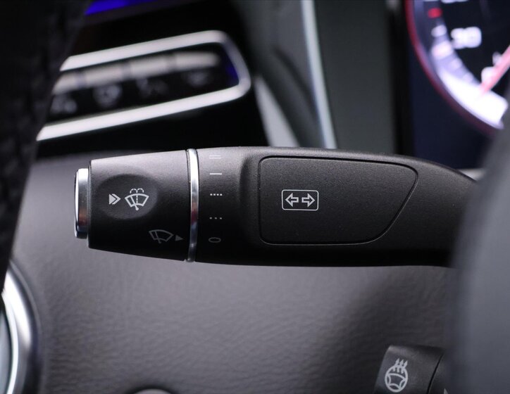 Mercedes-Benz Třídy S Kupé 5,5 l 430 kw