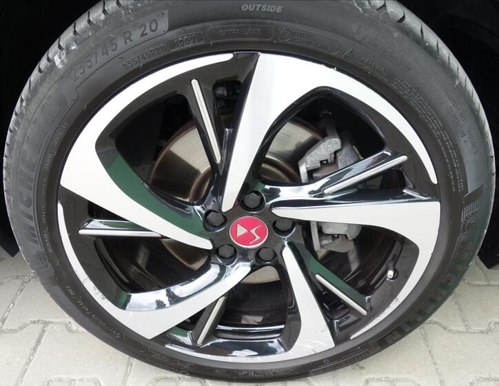 DS Automobiles DS7 Crossback 41