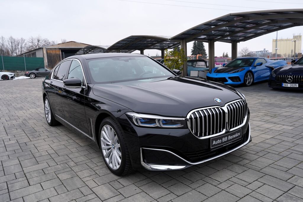 BMW Řada 7 Sedan 3,0 l 210 kw