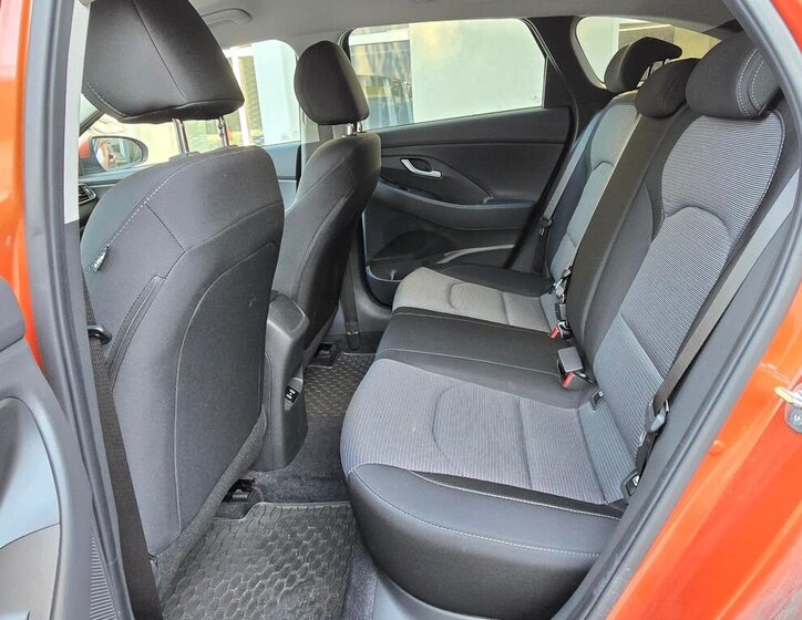 Hyundai i30 Kombi 998,0 73 kw