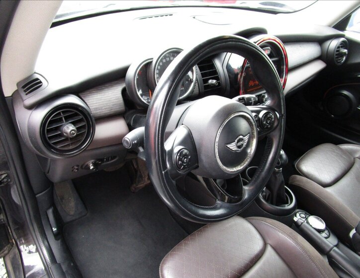 Mini Cooper Hatchback 1,5 l 85 kw