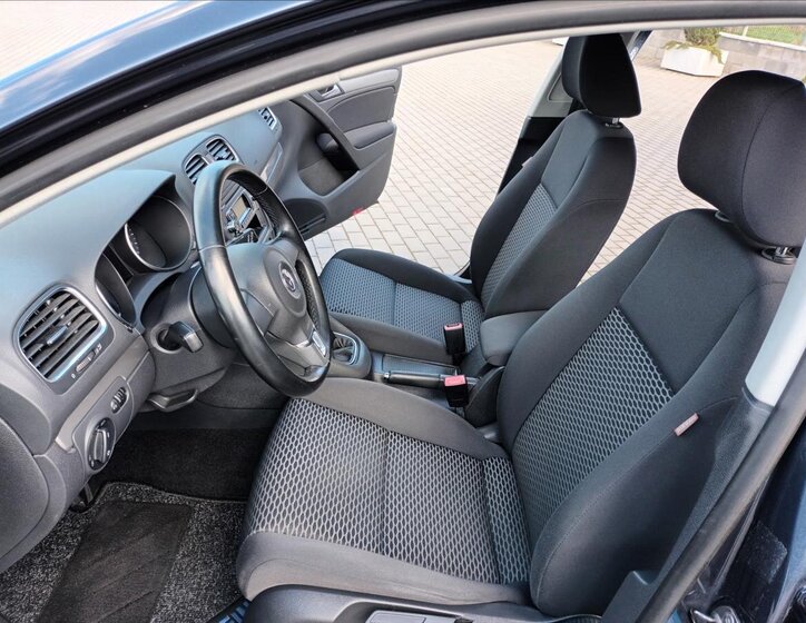 Volkswagen Golf Hatchback 1,4 l 59 kw