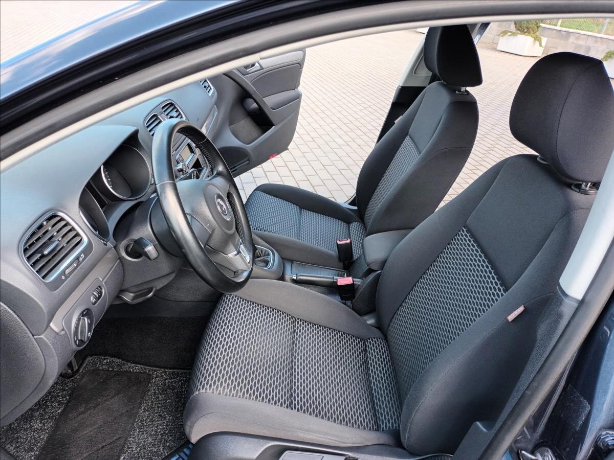 Volkswagen Golf Hatchback 1,4 l 59 kw