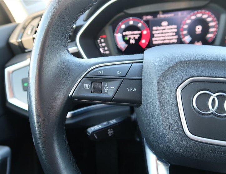 Audi Q3 SUV 2,0 l 110 kw