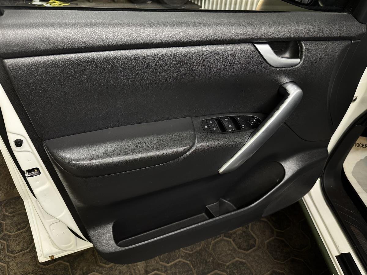 Mercedes-Benz Třídy X Pick-up 2,3 l 120 kw