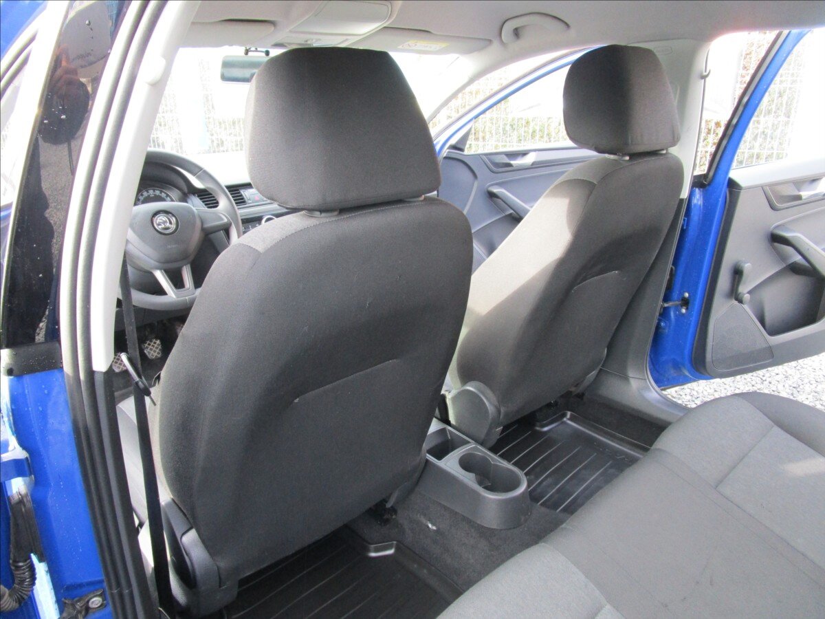 Škoda Rapid Sedan 999,0 70 kw