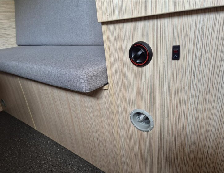 Peugeot Ostatní Ostatní 2,0 l 120 kw