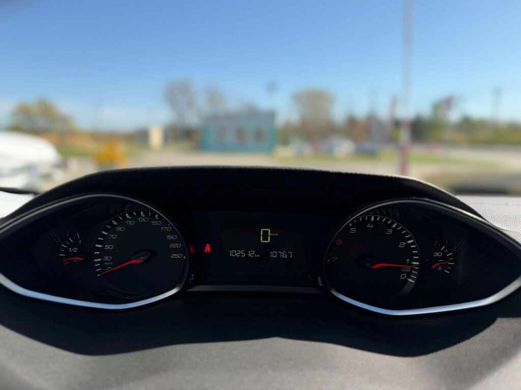 Peugeot 308 Kombi 1,2 l 81 kw