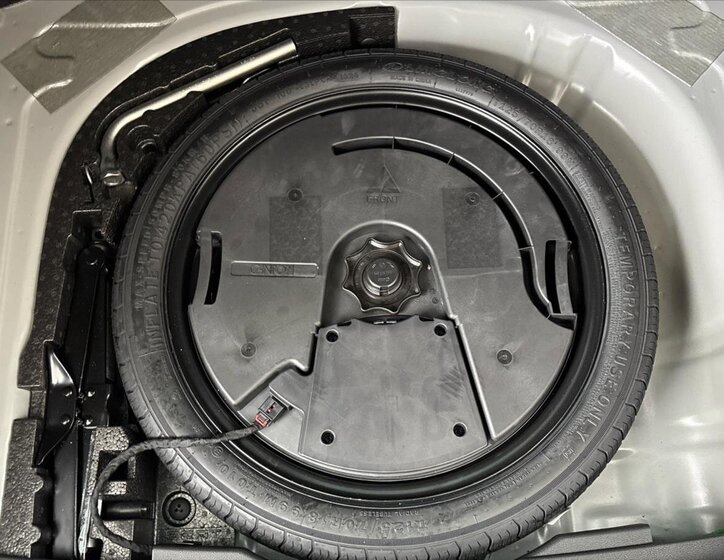 Škoda Karoq SUV / Terénní 1,5 l 110 kw