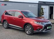 Mitsubishi Outlander 1