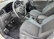 Volkswagen Tiguan 7