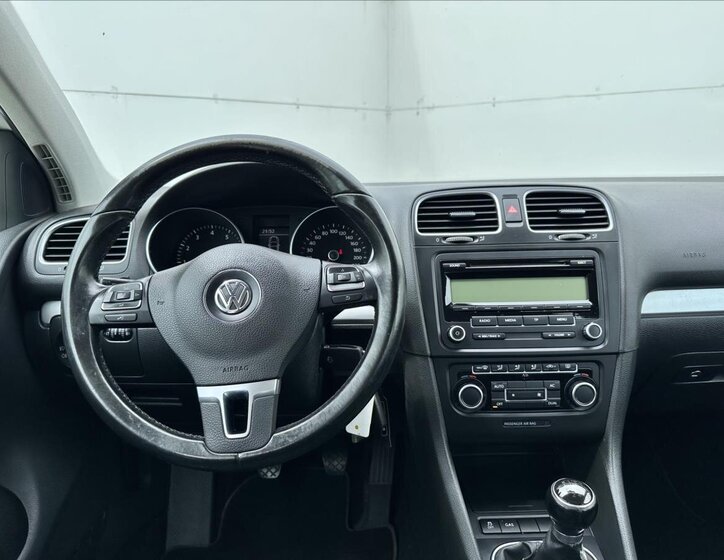 Volkswagen Golf Hatchback 1,6 l 75 kw