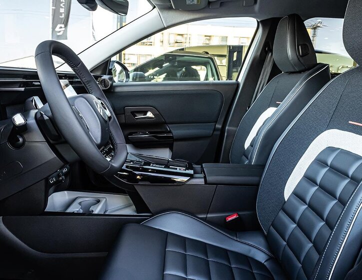 Citroën C5 Aircross SUV / Terénní 1,2 l 107 kw