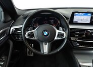 BMW Řada 5 Kombi 3,0 l 195 kw