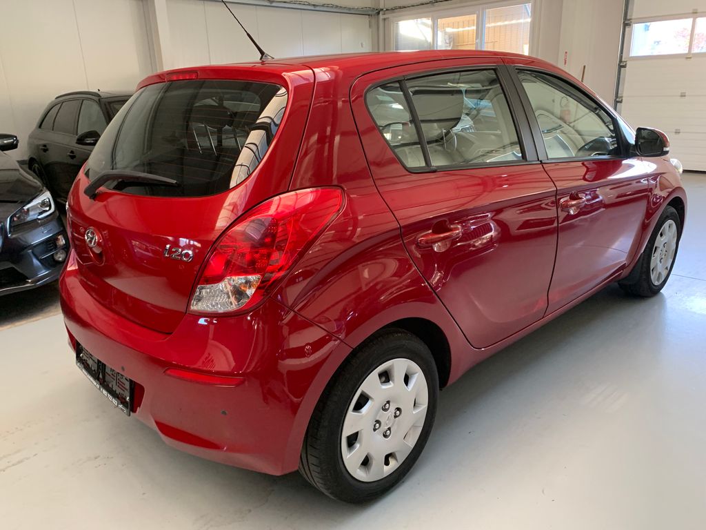 Hyundai i20