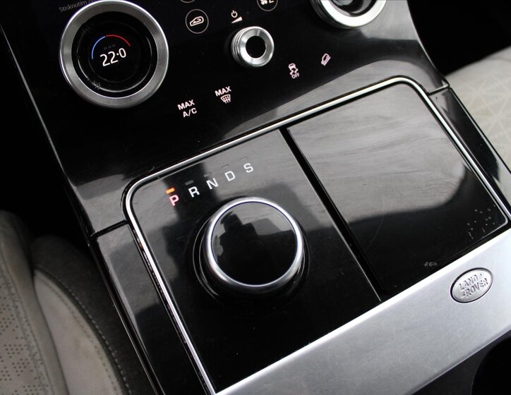 Land Rover Range Rover Velar SUV / Terénní 3,0 l 221 kw