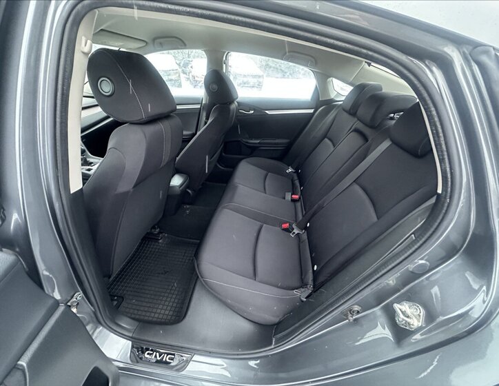 Honda Civic Sedan / Limuzína 1,5 l 134 kw