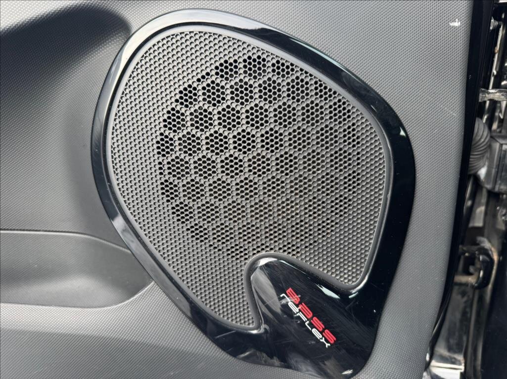 Renault Clio Hatchback 898,0 66 kw