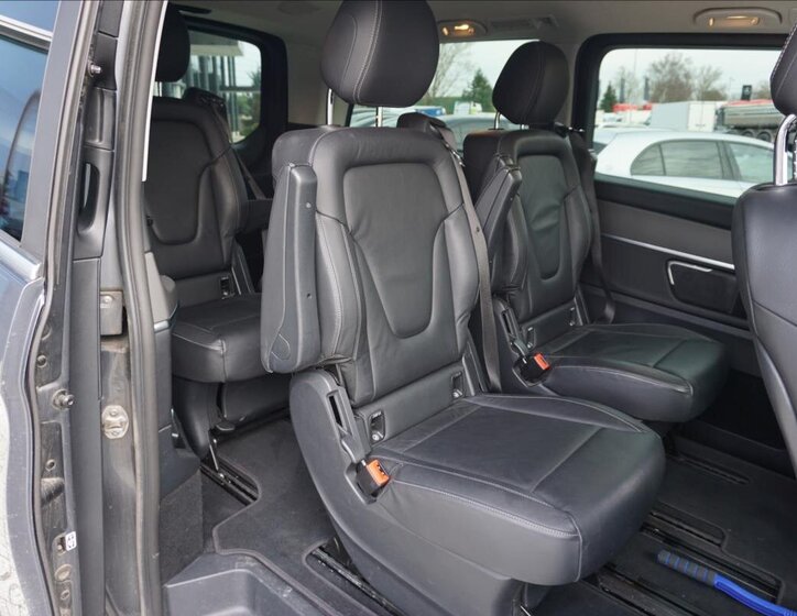 Mercedes-Benz Třídy V 19