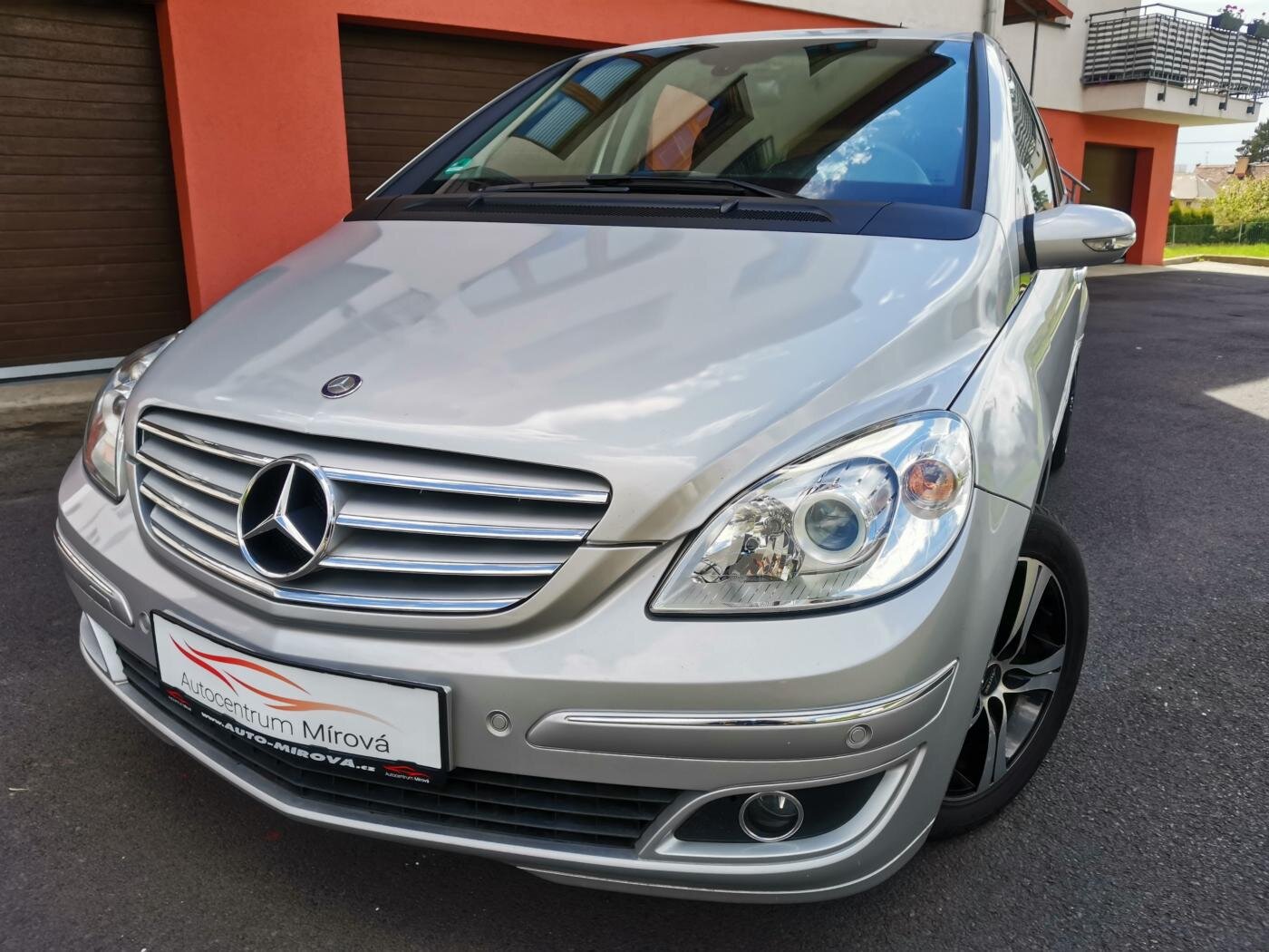 Mercedes-Benz Třídy B Hatchback 2,0 l 80 kw