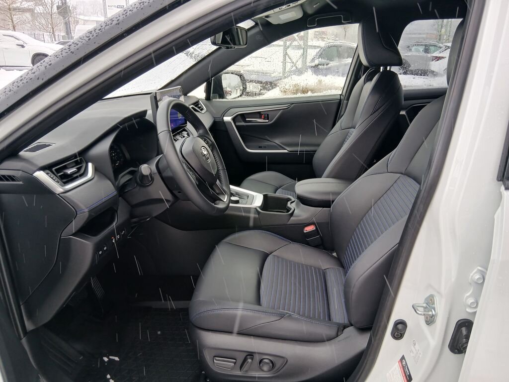 Toyota RAV4 SUV 2,5 l 131 kw