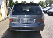 Mitsubishi Grandis 6