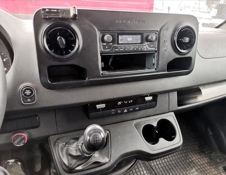 Mercedes-Benz Sprinter Valník 3,0 l 140 kw