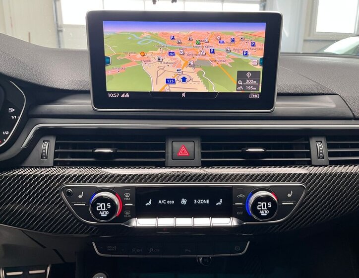 Audi RS4 Kombi 2,9 l 331 kw