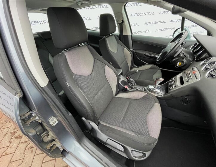 Peugeot 308 19