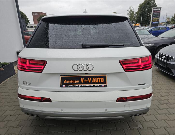 Audi Q7 7