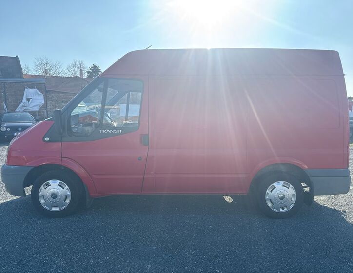 Ford Transit 7
