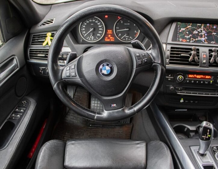 BMW X5 SUV 3,0 l 180 kw