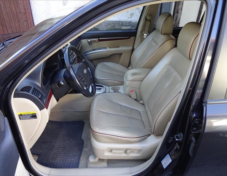 Hyundai Santa Fe SUV / Terénní 2,2 l 114 kw