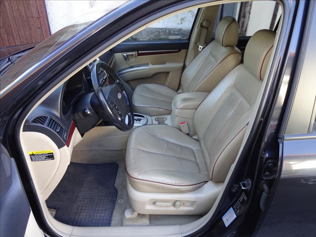 Hyundai Santa Fe SUV / Terénní 2,2 l 114 kw