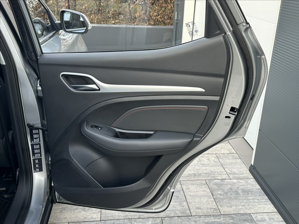 MG ZS SUV / Terénní 999,0 82 kw