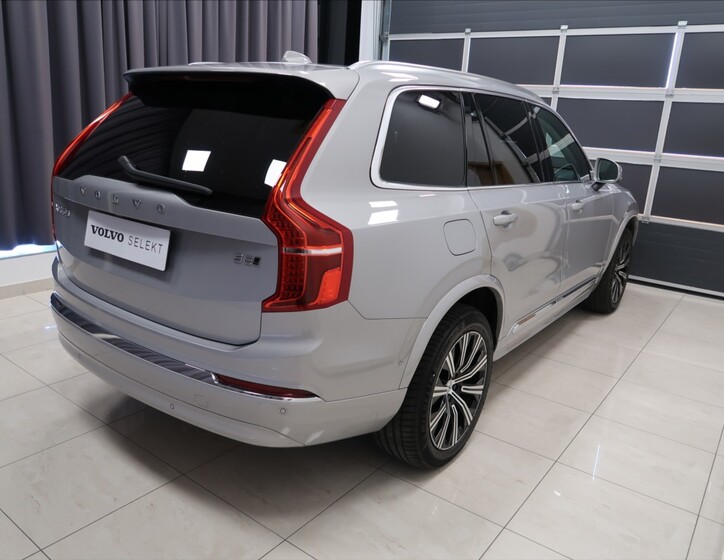 Volvo XC90 4