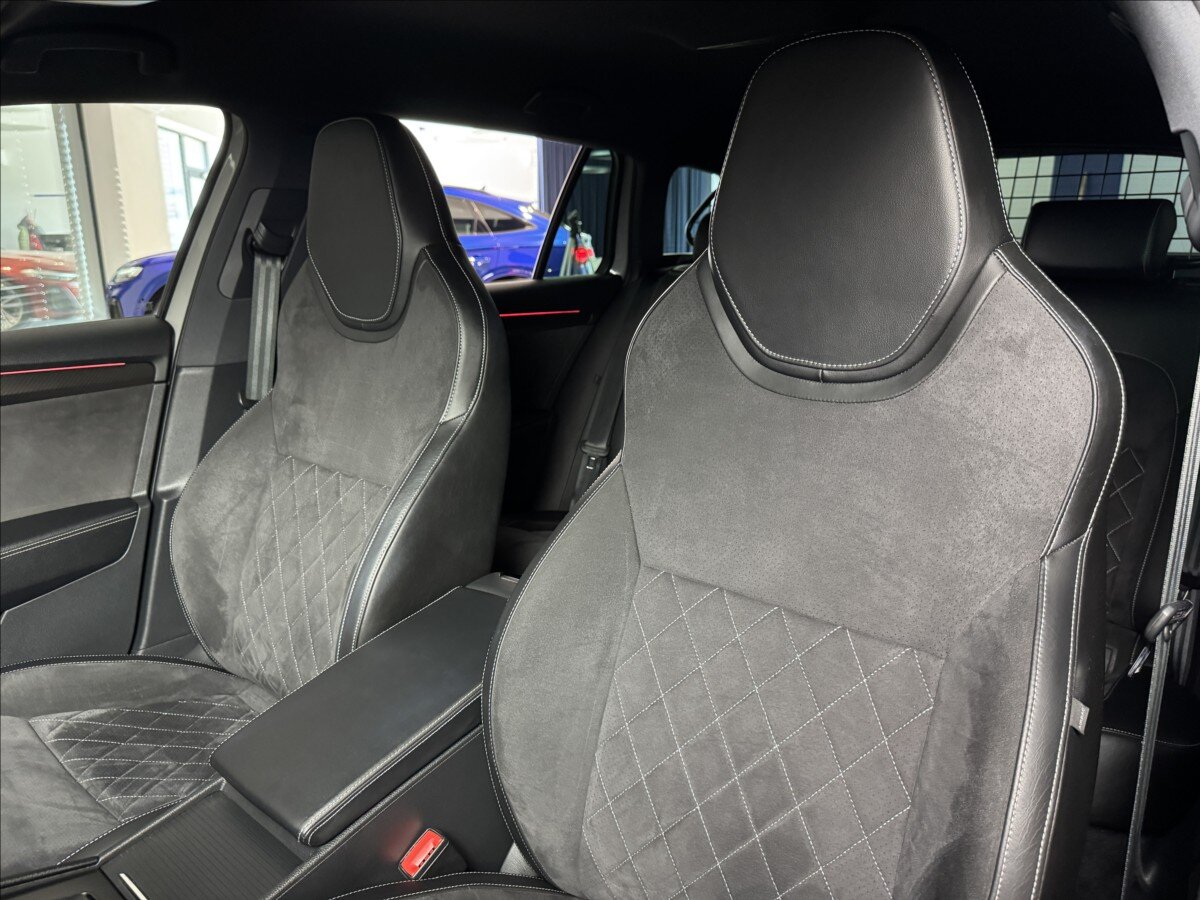 Škoda Superb Kombi 1,4 l 160 kw