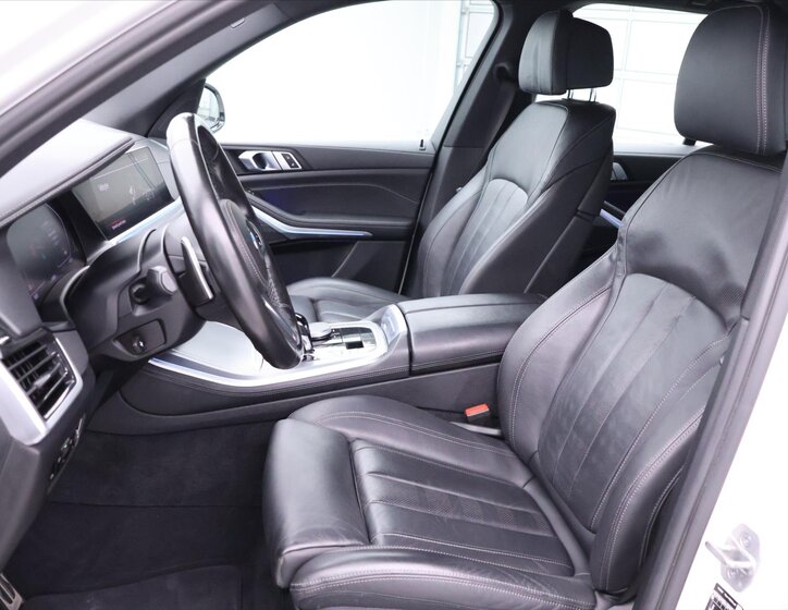 BMW X5 SUV 3,0 l 210 kw