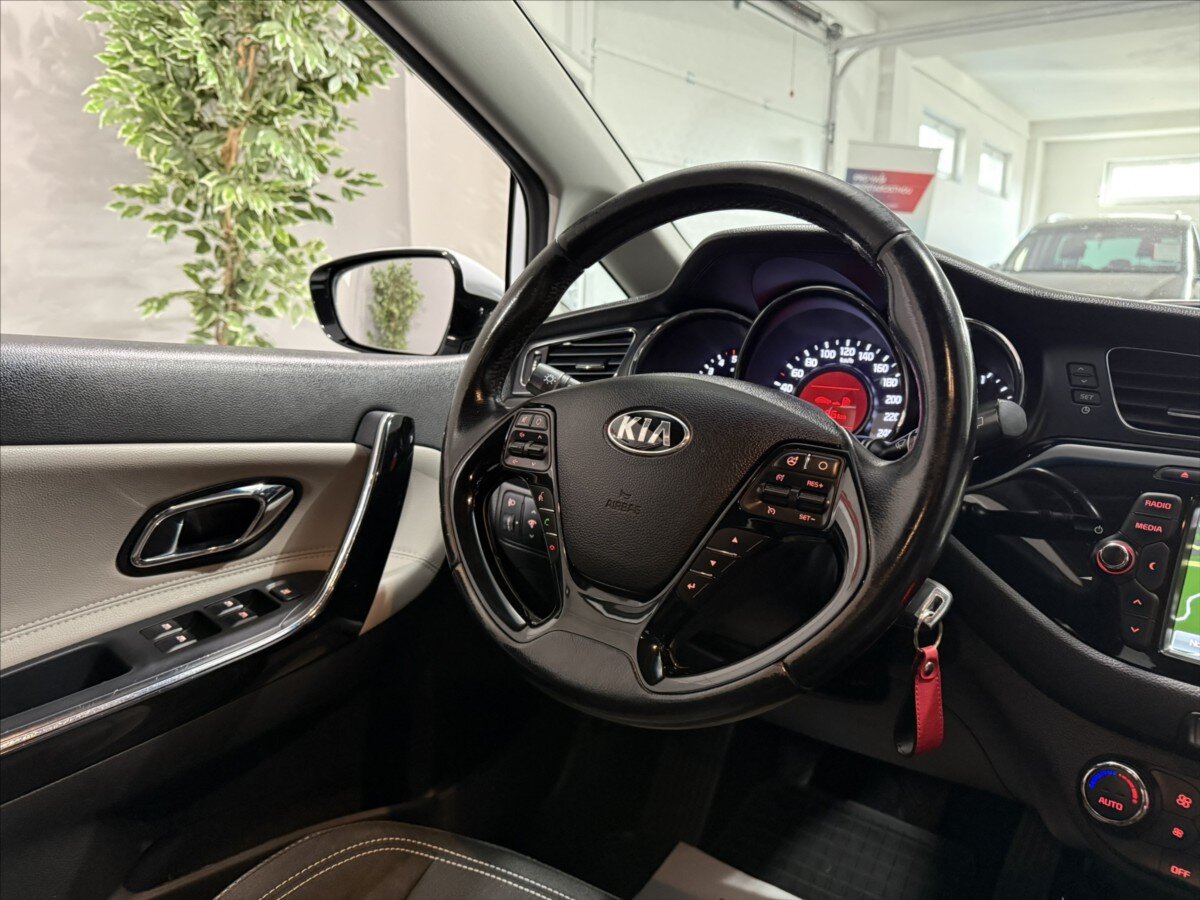 KIA Ceed Hatchback 1,6 l 94 kw