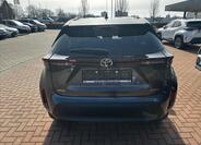 Toyota Yaris Cross 4