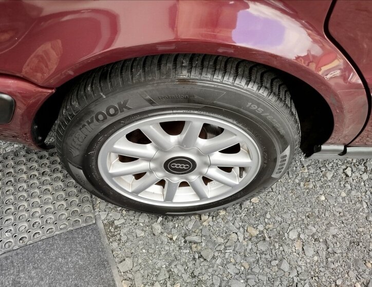 Audi 80 Sedan / Limuzína 2,0 l 66 kw